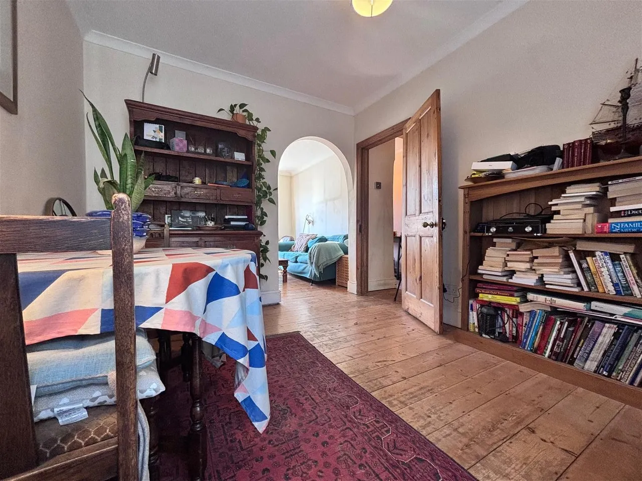 Clarence Road, Horsham, West Sussex RH13 5SG, photo 7