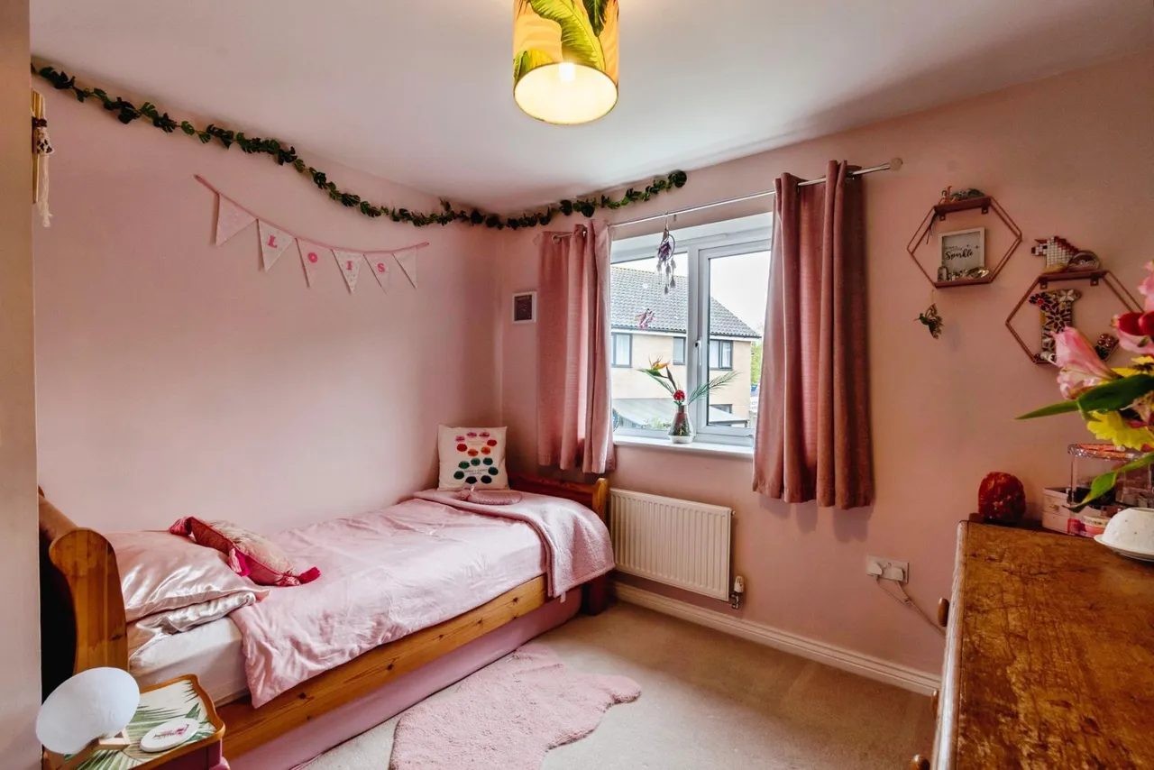Rutherford Place, Haverhill, CB9, photo 16