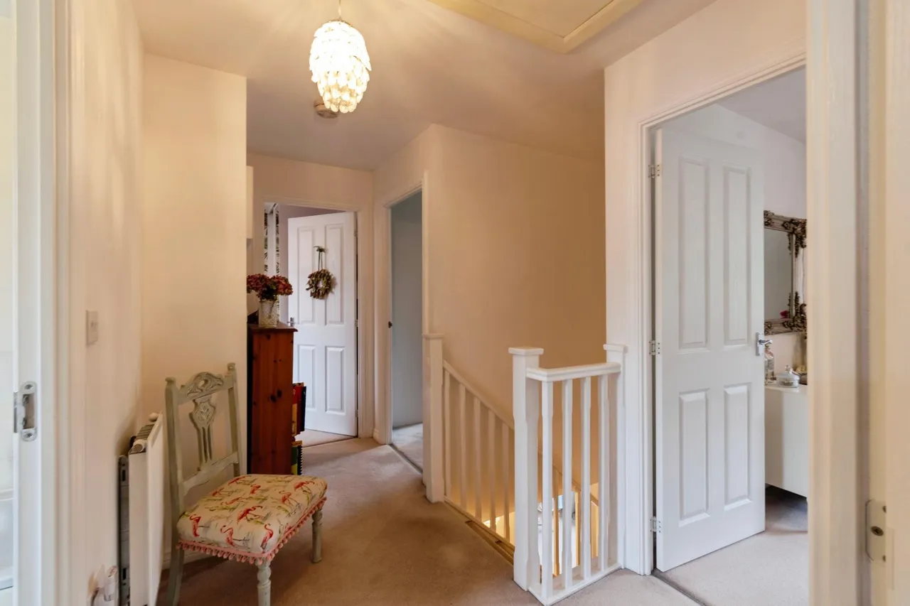 Rutherford Place, Haverhill, CB9, photo 11