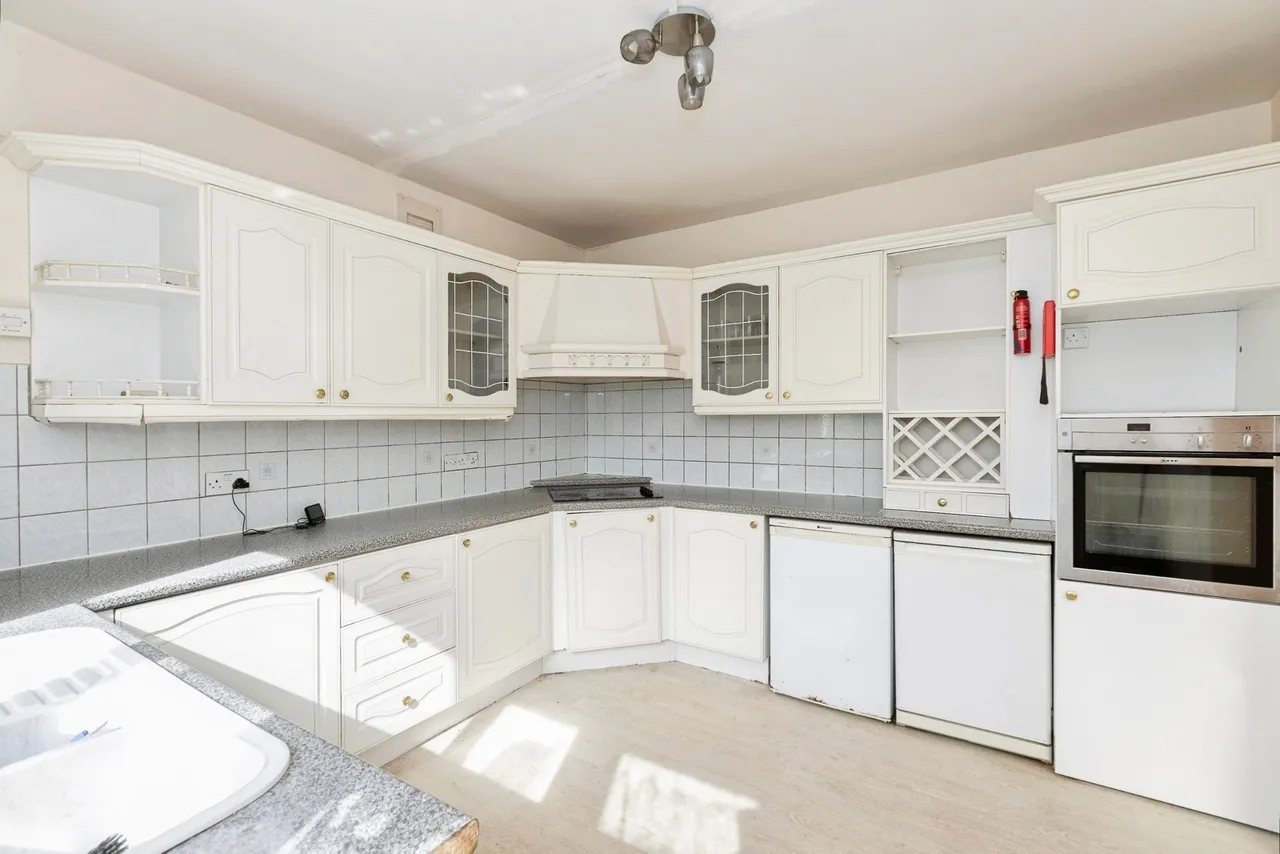 Dovedale Avenue, Ilford, IG5, photo 4