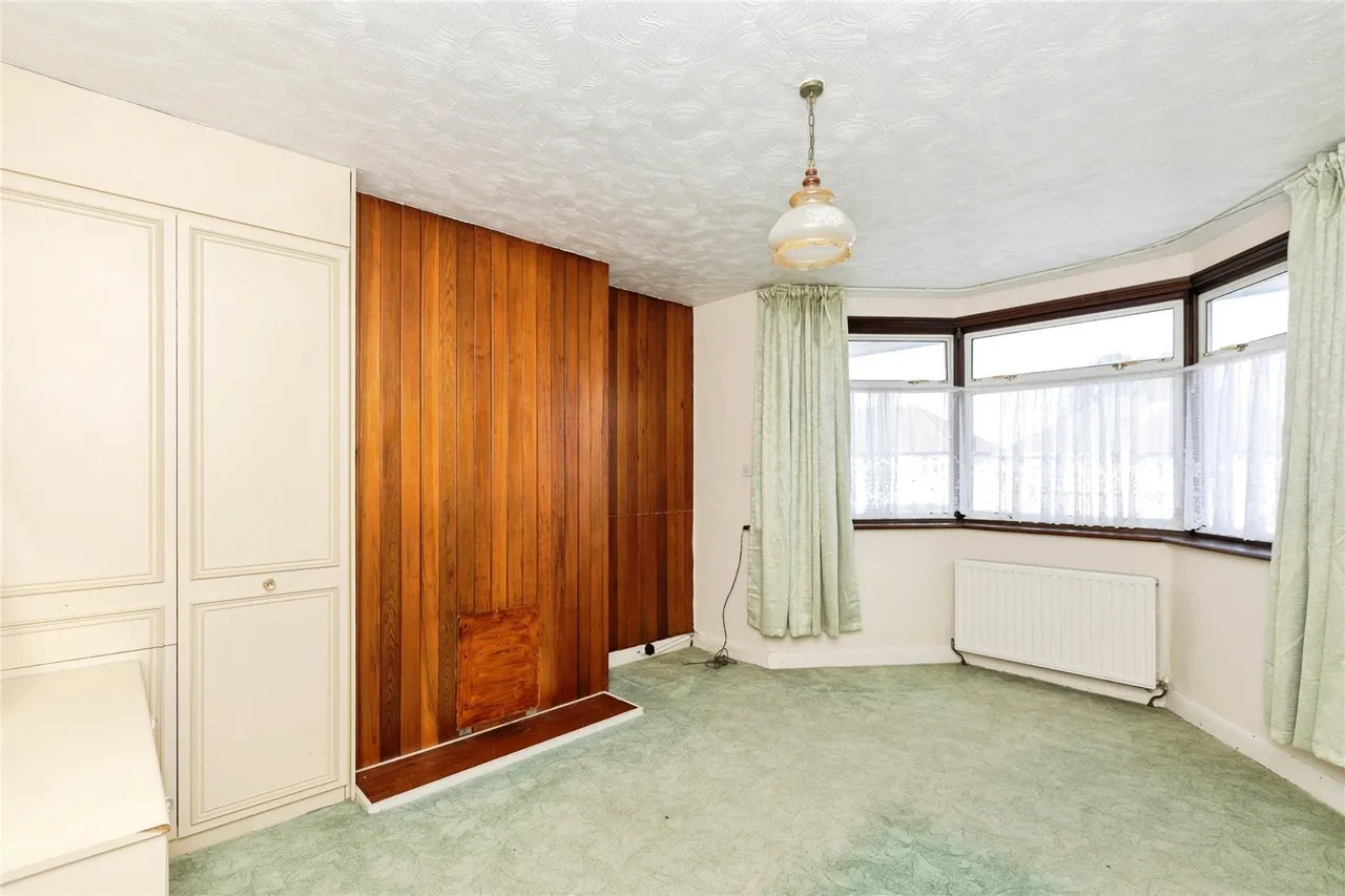 Dovedale Avenue, Ilford, IG5, photo 10