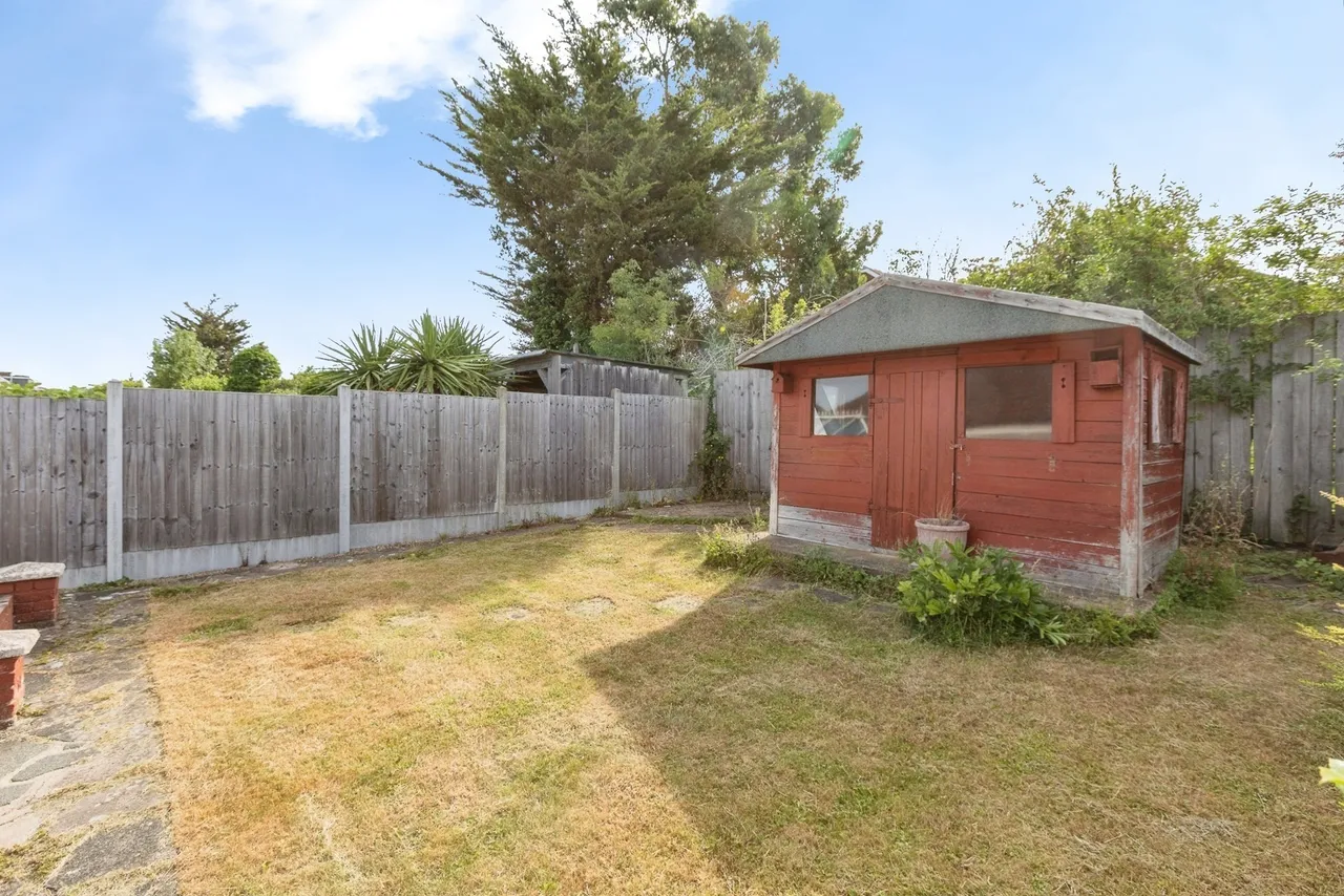 Dovedale Avenue, Ilford, IG5, photo 18