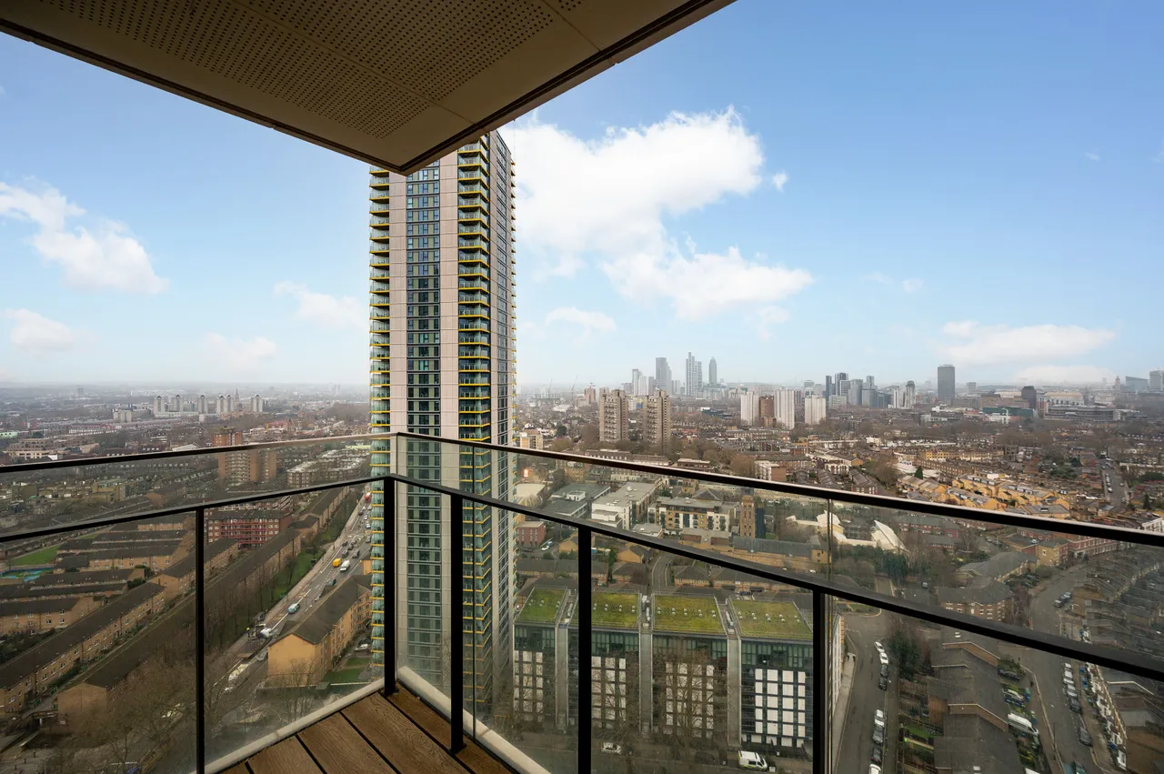Apartment 2404, One The Elephant, 1 St Gabriel Walk, London, photo 7