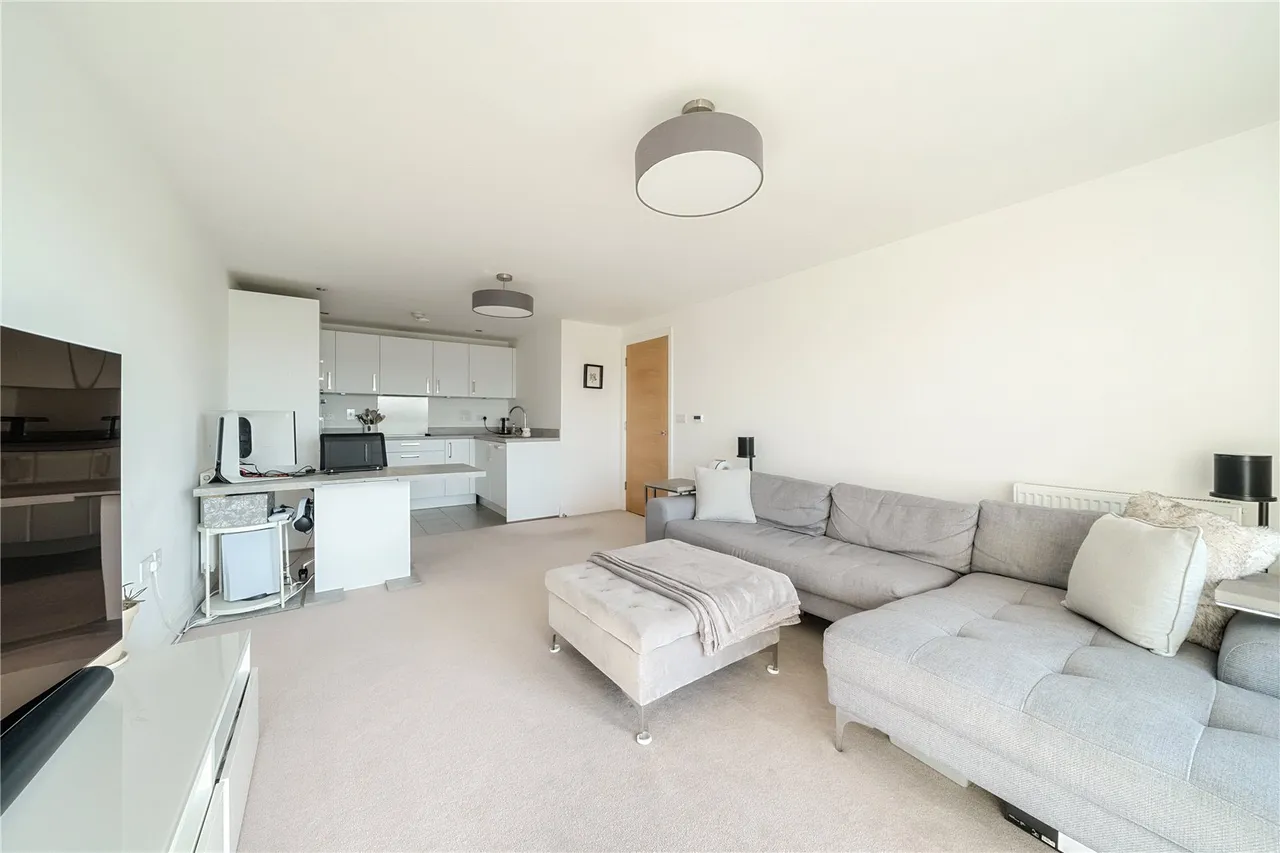 Perkins Gardens, Ickenham, UB10, photo 16