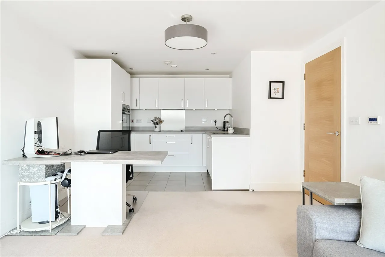 Perkins Gardens, Ickenham, UB10, photo 11