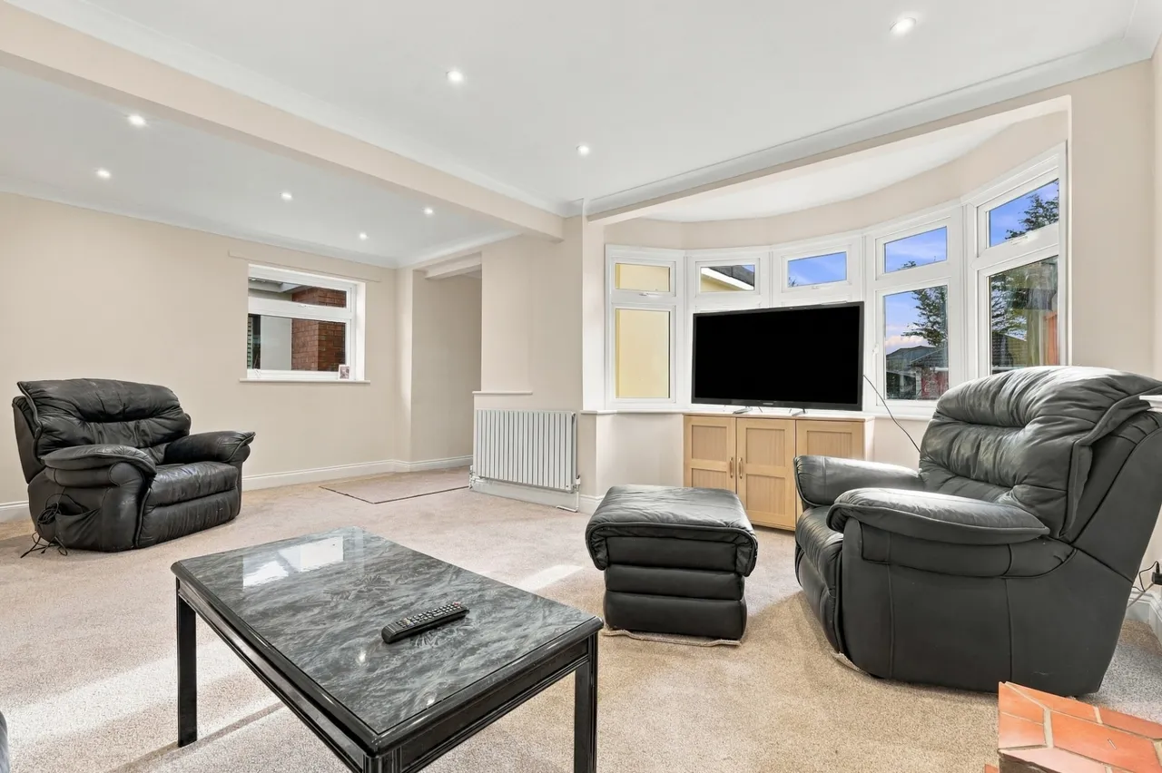 Coleridge Road, Romford, RM3, photo 16