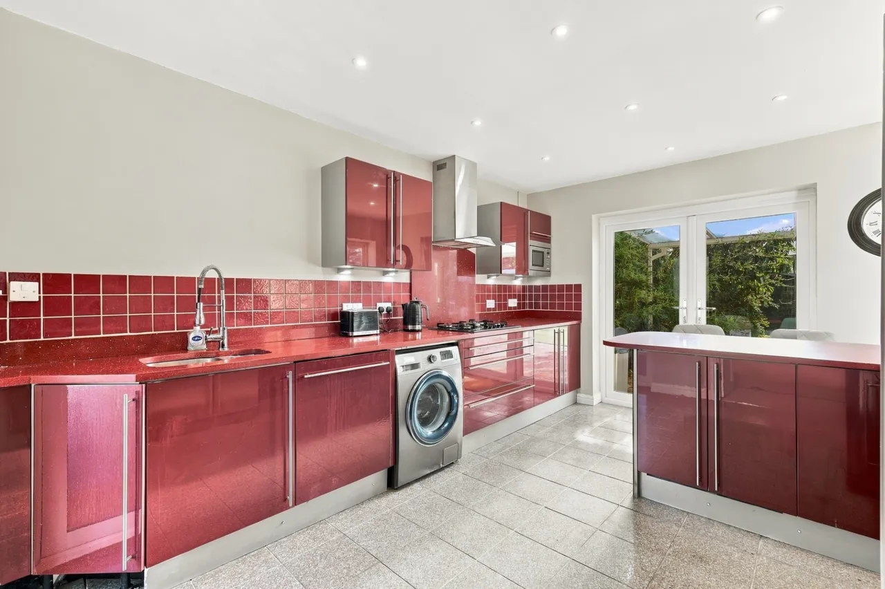 Coleridge Road, Romford, RM3, photo 12
