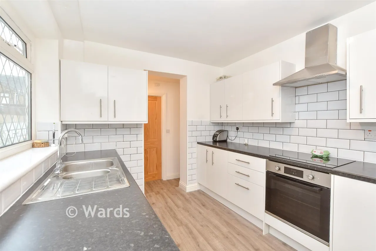Alexandra Road, Sheerness, ME12, photo 2