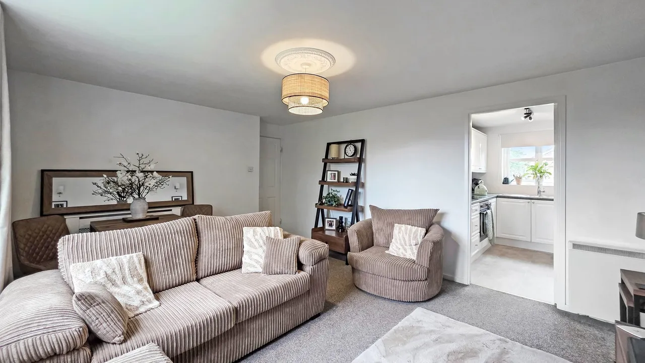 Longview Drive, Wardley, M27, photo 5