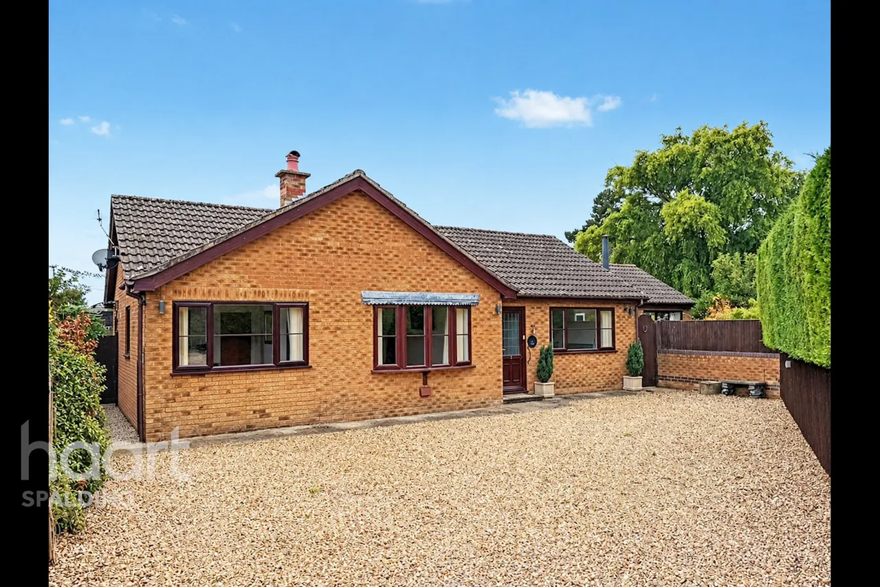 3 bed house for sale, Mawford Close, Moulton Seas End, PE12