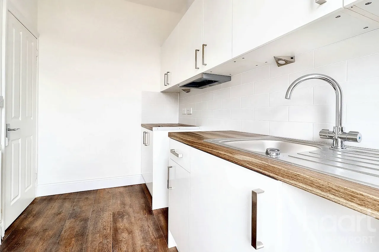 Richmond Road, Newport, NP19, photo 9