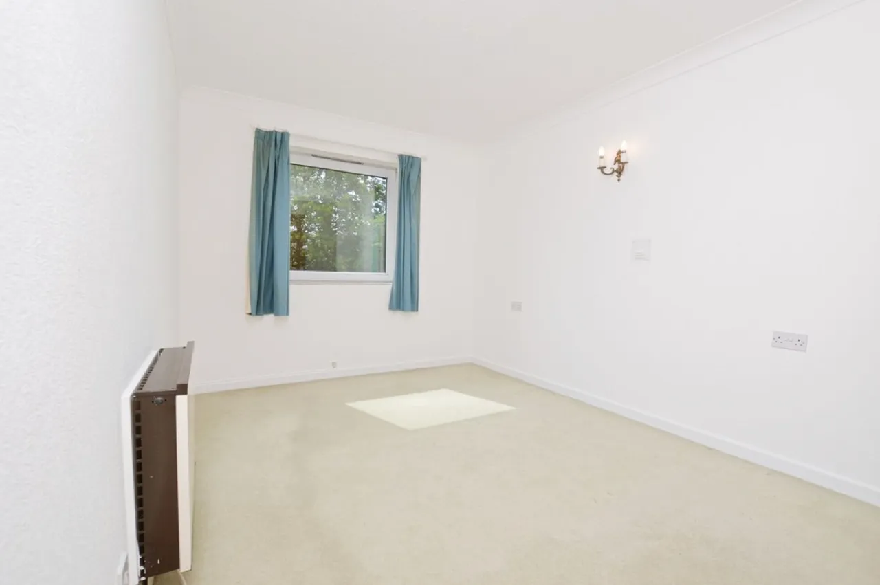 Mount Hermon Road, Woking, Surrey, photo 4