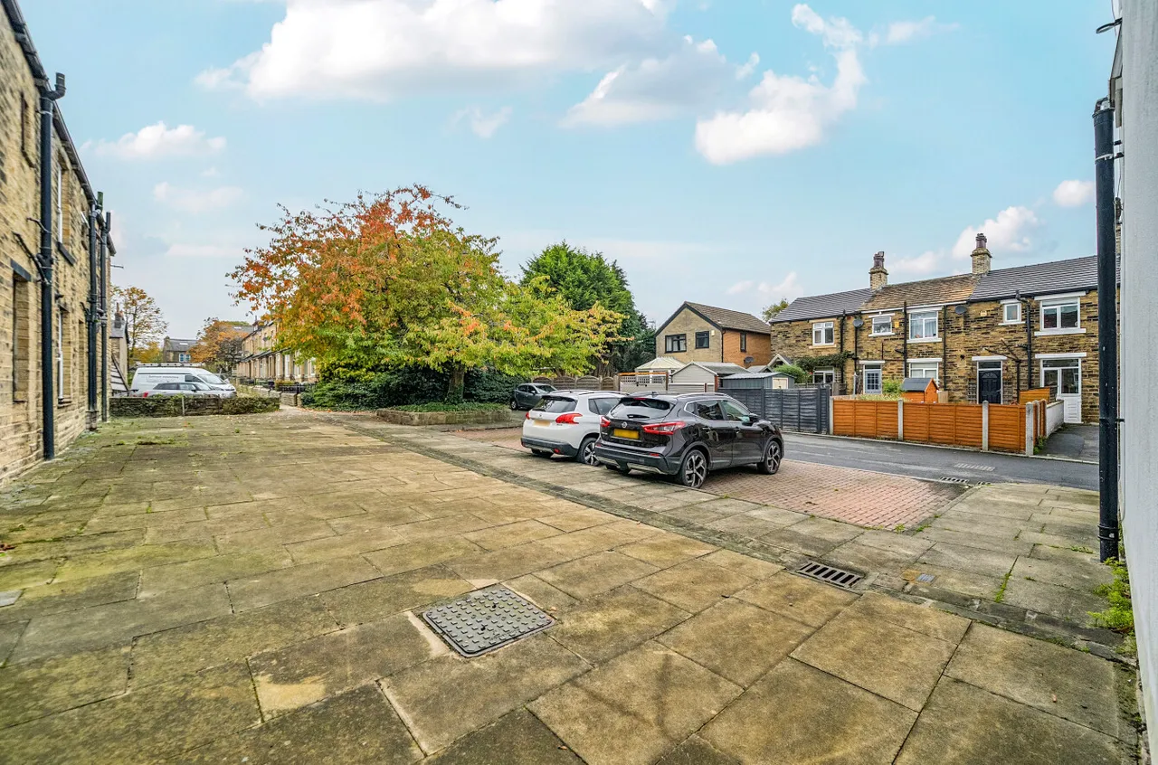 Laburnum Street, Farsley, LS28, photo 16