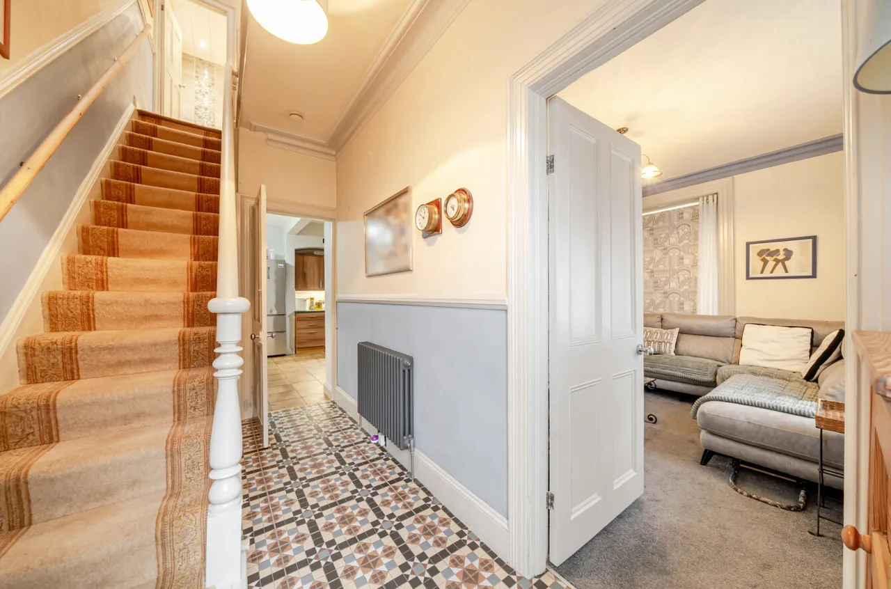 Laburnum Street, Farsley, LS28, photo 7