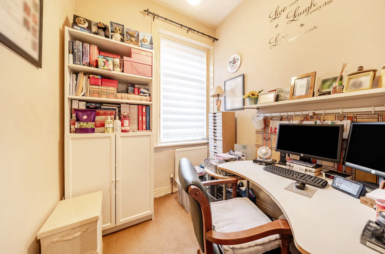 Laburnum Street, Farsley, LS28, photo 11