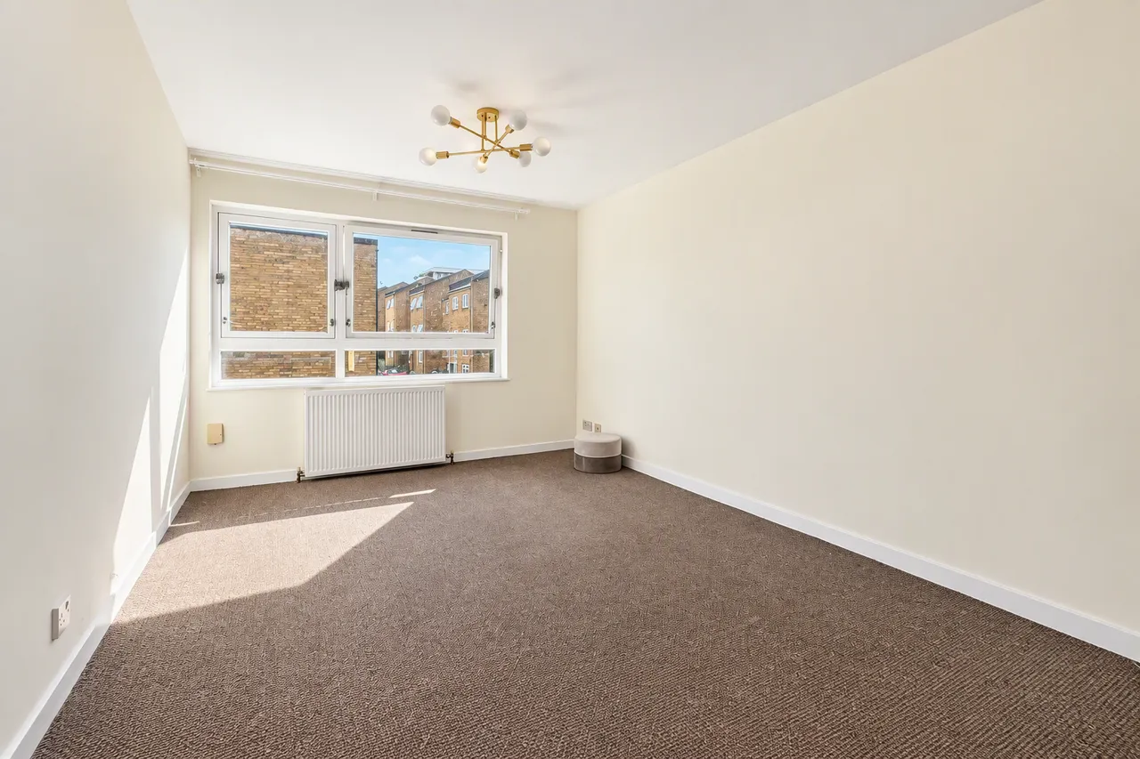 Nantes Close, Wandsworth, SW18, photo 4