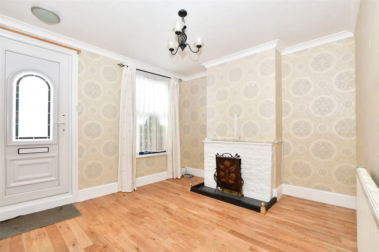 Mount Road, Borstal, ME1, photo 2