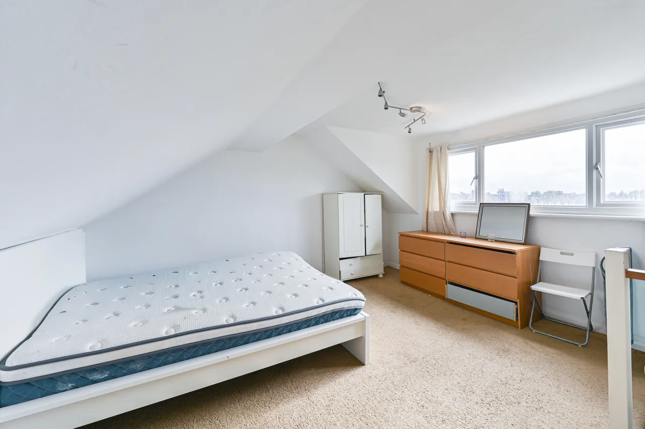 Dalmeny Avenue, London, photo 10