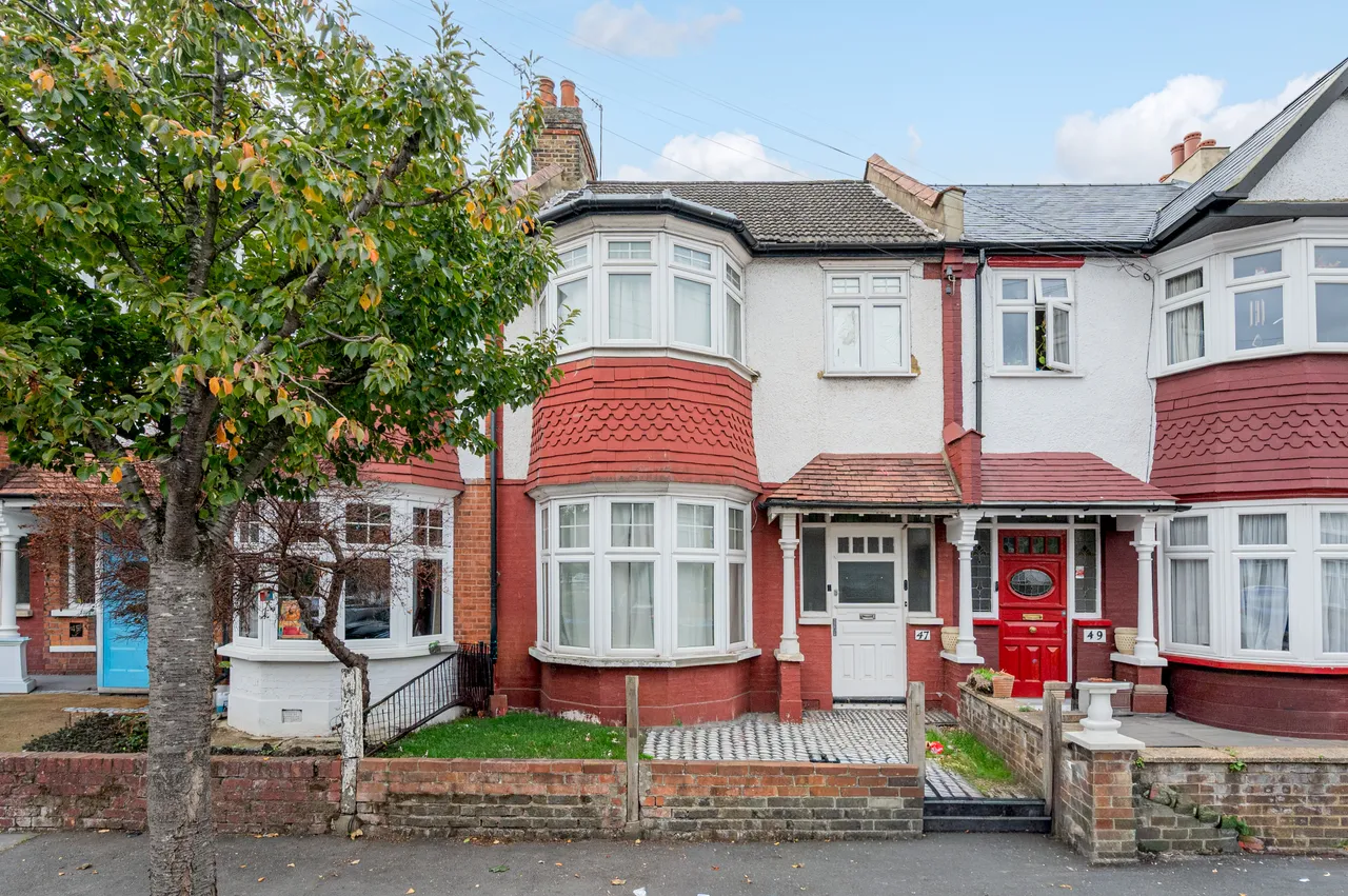 3 bed house for sale, Dalmeny Avenue, London