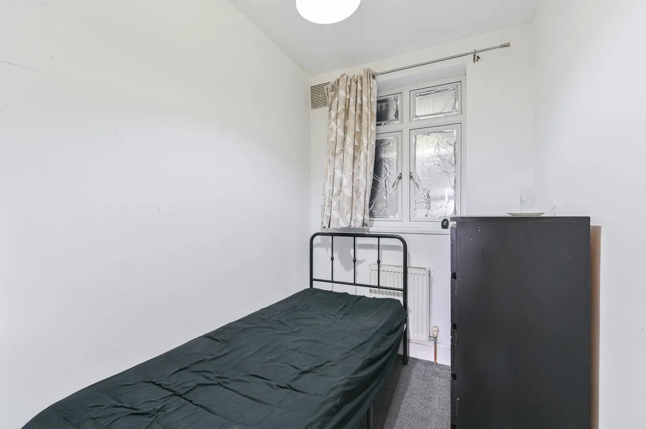 Dalmeny Avenue, London, photo 12