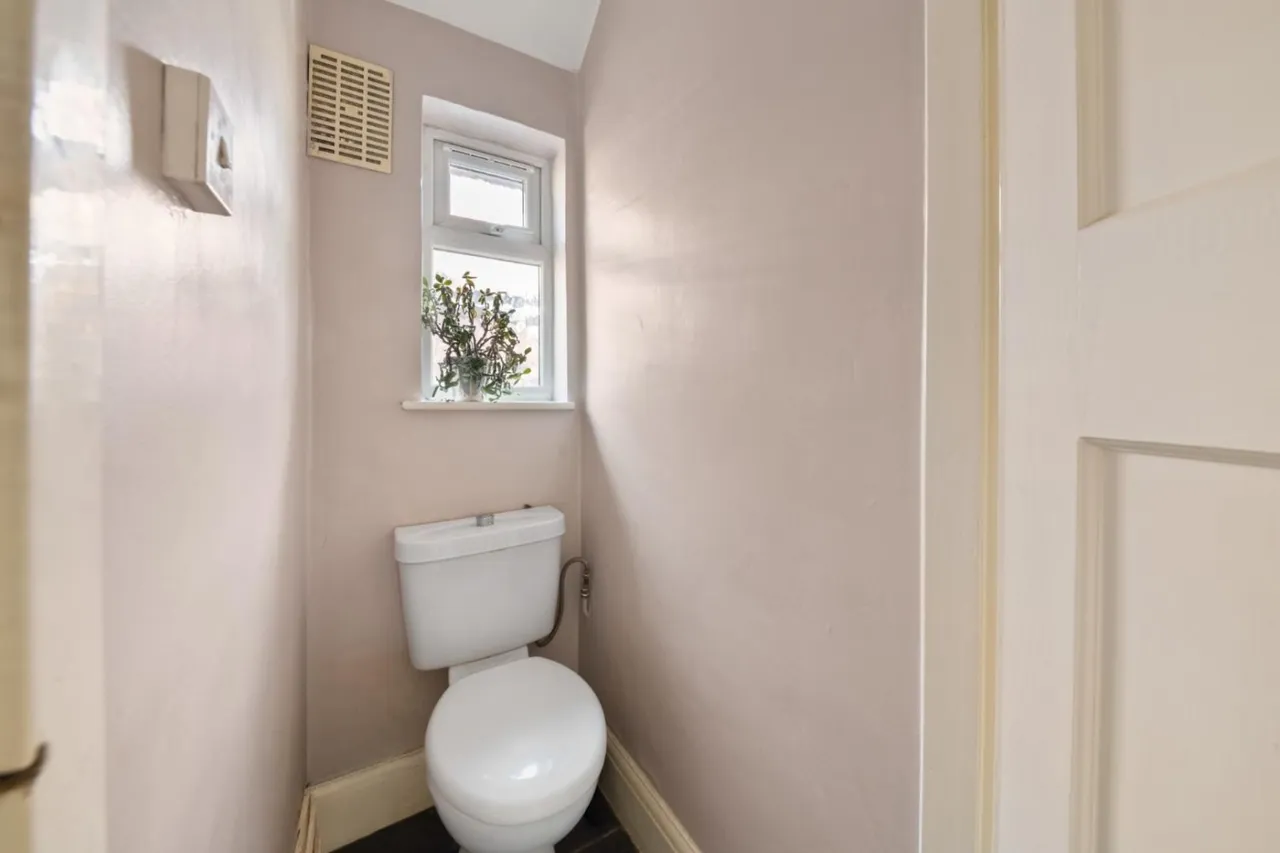 Station Road, Hayes, UB3, photo 11