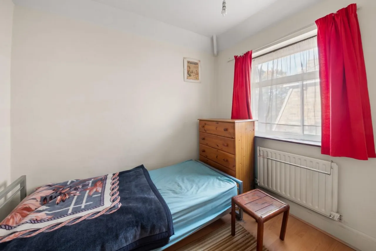 Station Road, Hayes, UB3, photo 9