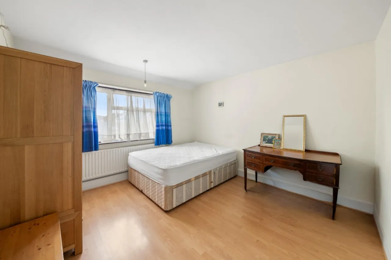 Station Road, Hayes, UB3, photo 8