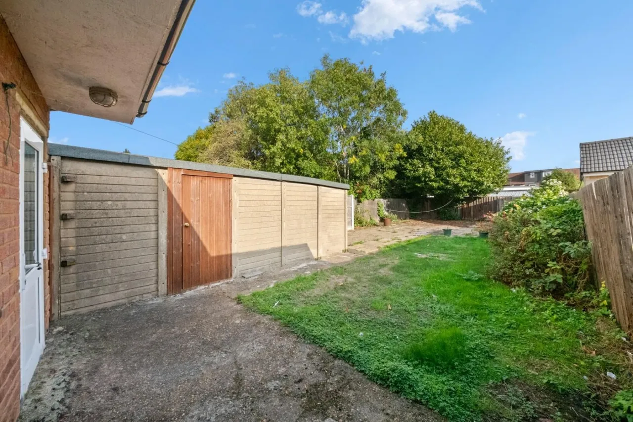 Station Road, Hayes, UB3, photo 12