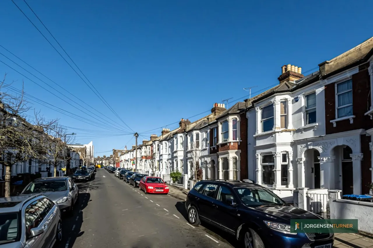 Douglas Road, Queens Park, photo 10