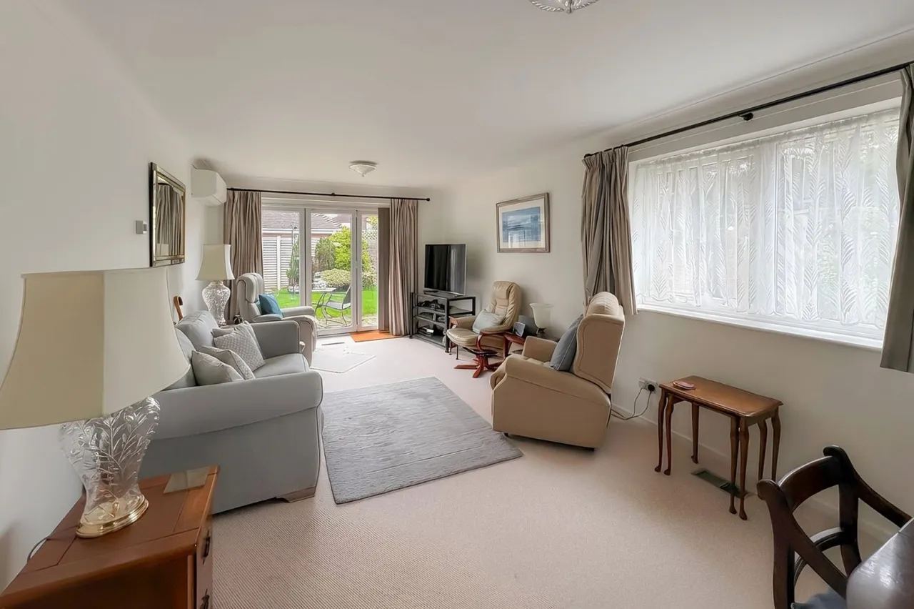 Rustington, Littlehampton, BN16, photo 3