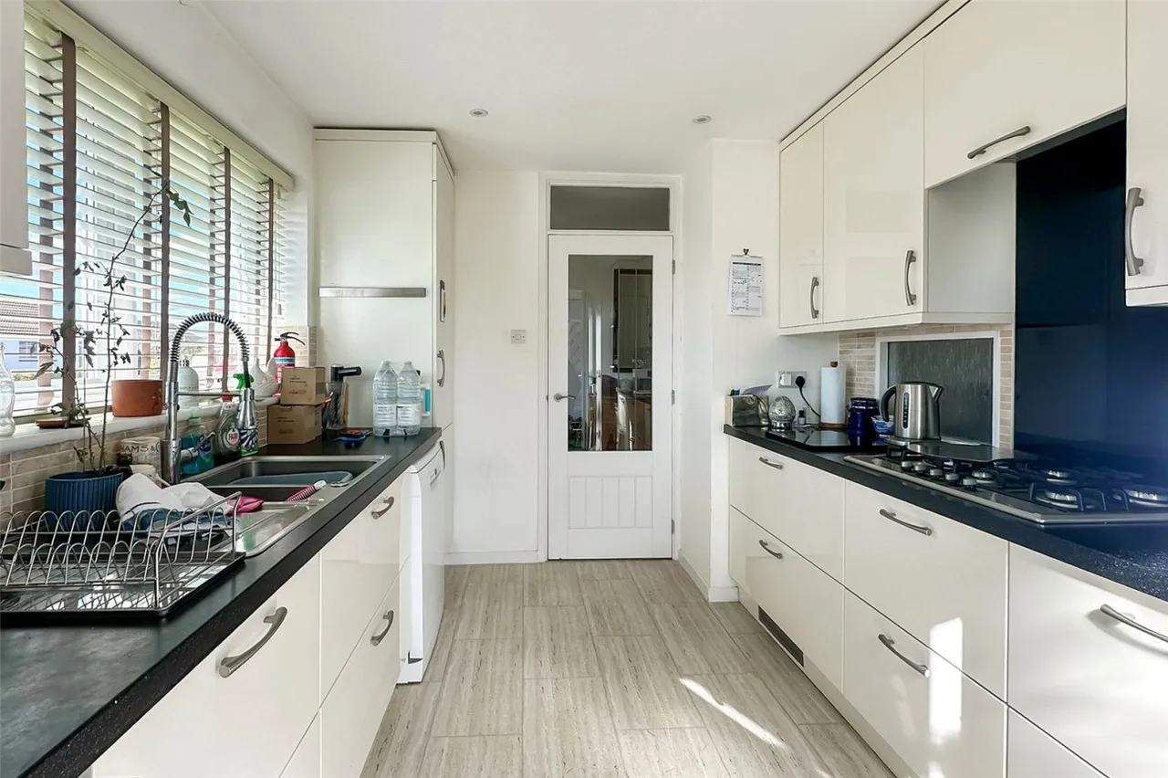 Rustington, Littlehampton, BN16, photo 4