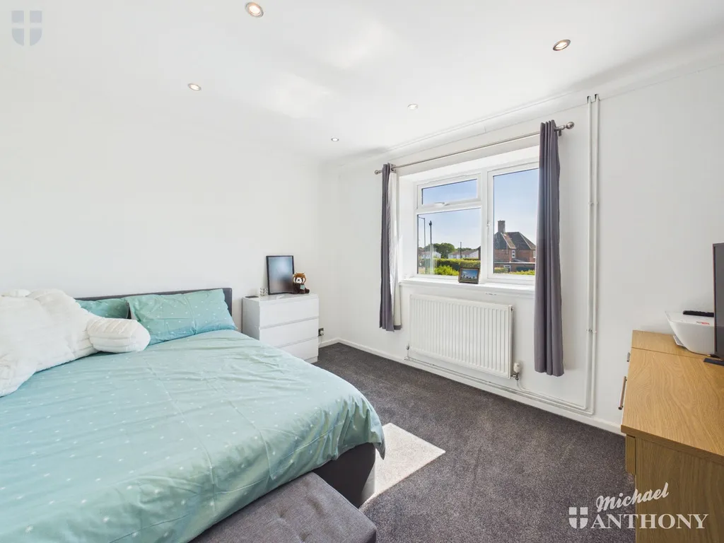 Churchill Avenue, Aylesbury, HP21 8NF, photo 6