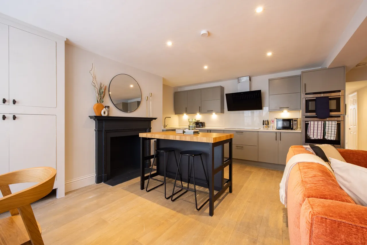 Gloucester Mews, Bayswater, W2, photo 6