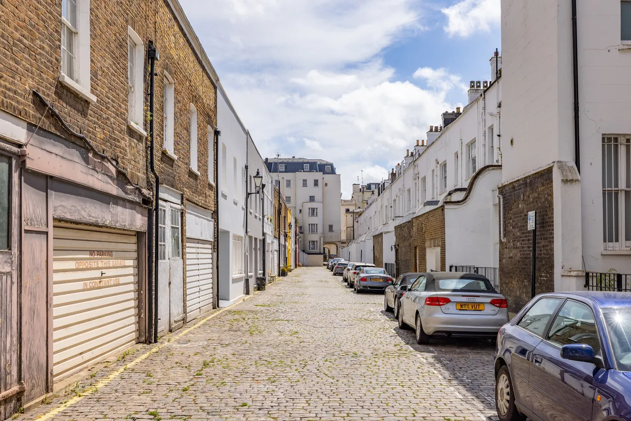 Gloucester Mews, Bayswater, W2, photo 22