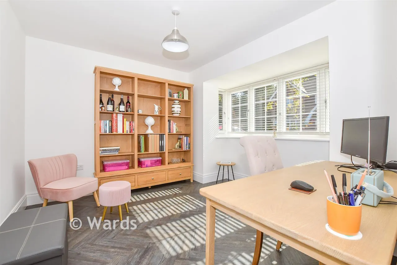 Chapel Garden Close, Kings Hill, ME19, photo 10