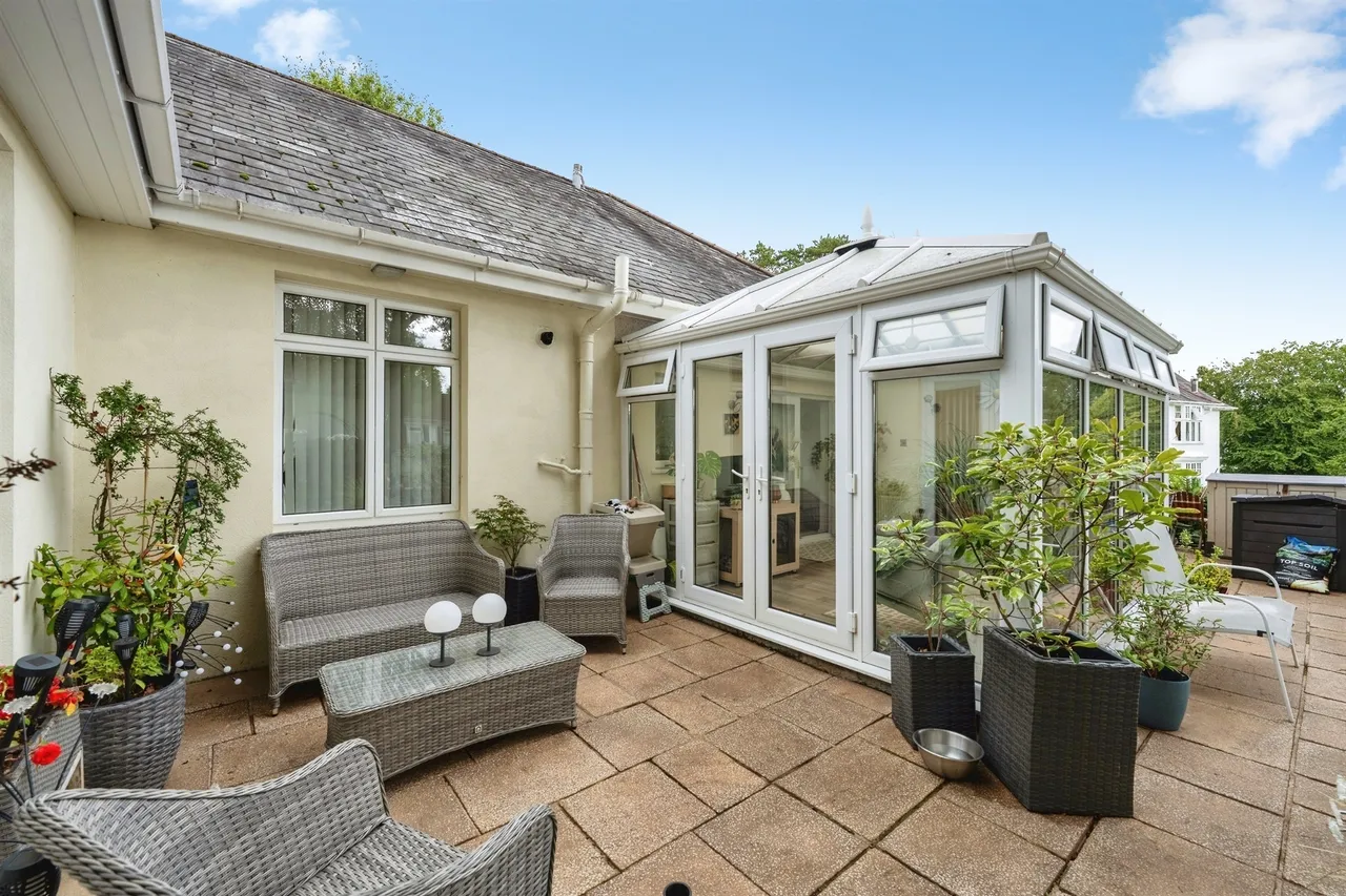 Bryntawe Road, Swansea, SA6, photo 15