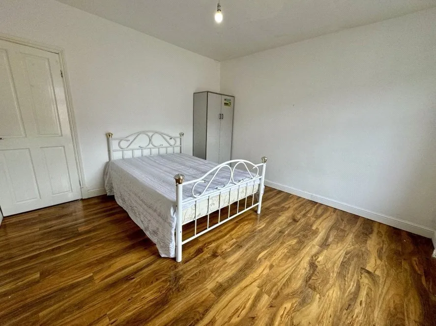 Knighton Fields Road West, Knighton Fields, LE2, photo 5