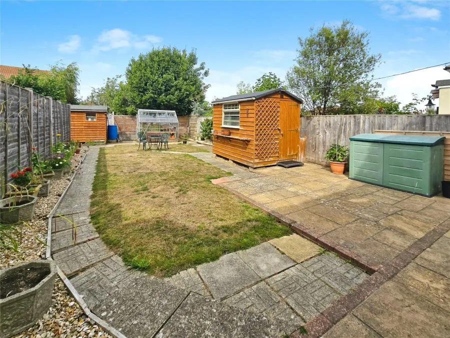 Clayton Road, Freshwater, PO40, photo 14