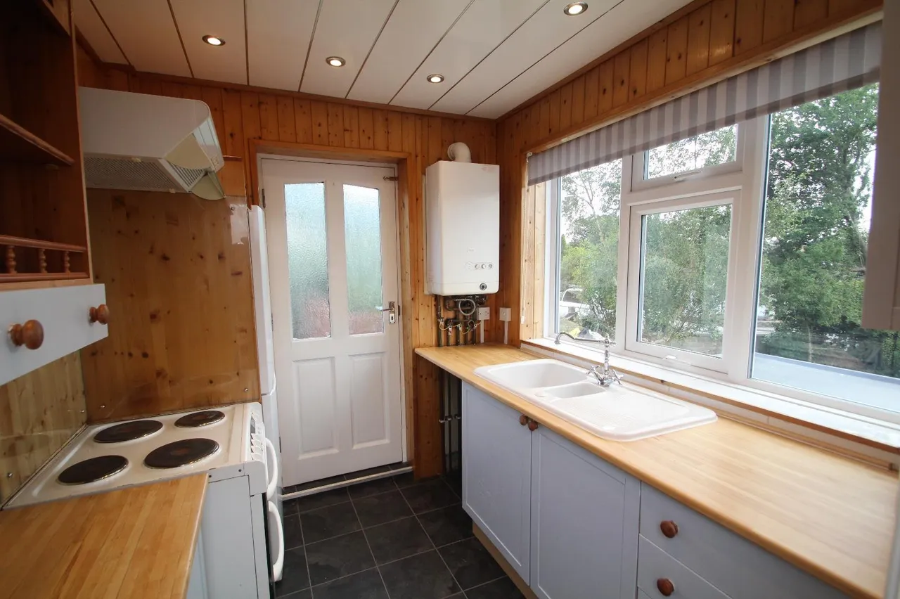 The Close, East Keswick, LS17, photo 3