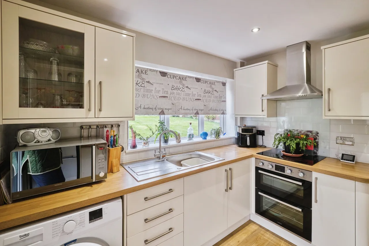 Highcliffe Road, Tamworth, Staffordshire, B77, photo 13