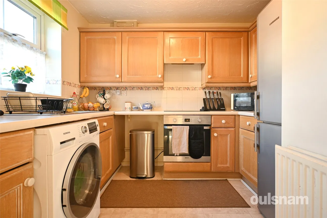Arthur Harris Close, Smethwick, West Midlands, B66 4NX, photo 8
