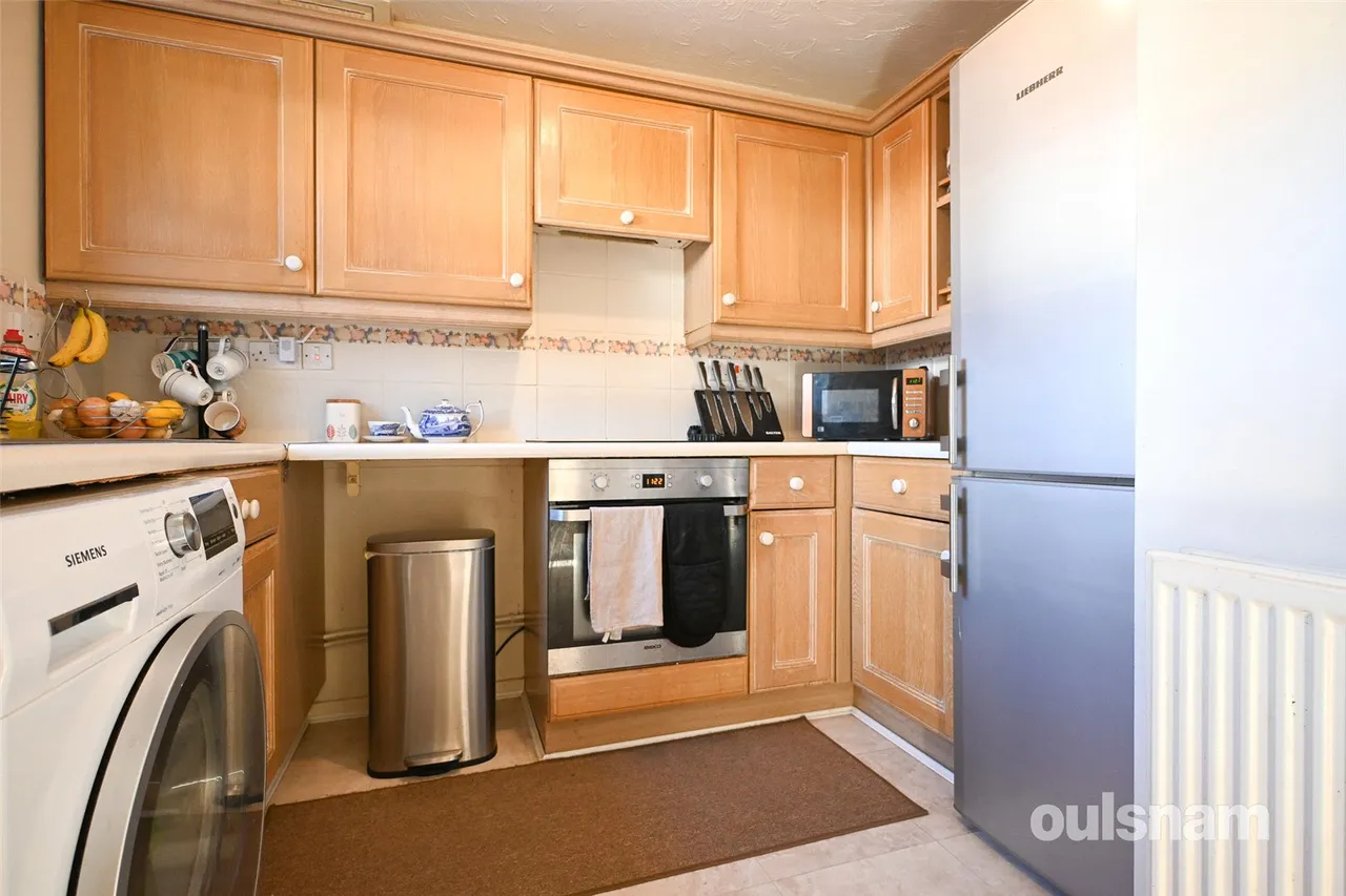 Arthur Harris Close, Smethwick, West Midlands, B66 4NX, photo 10