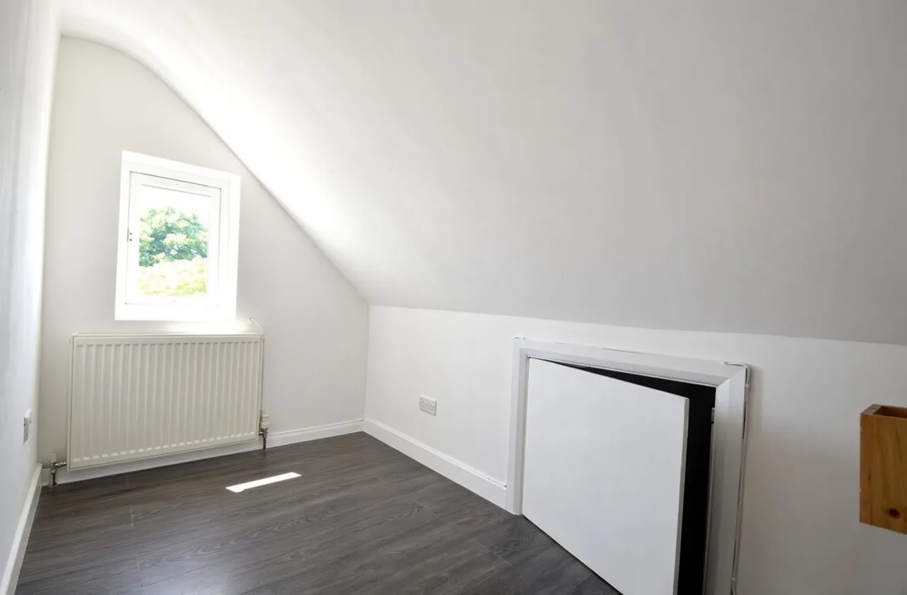 Chesterfield Road, photo 6