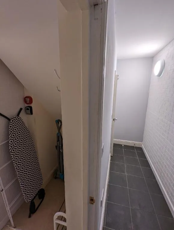 Church Street, Silverdale, ST5, photo 7