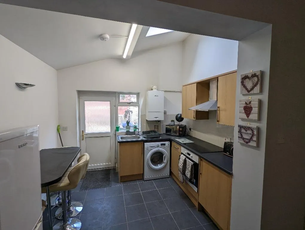 Church Street, Silverdale, ST5, photo 5