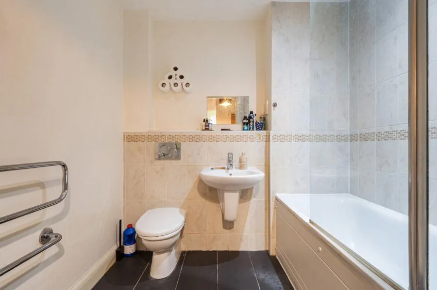 Kerr Place, Aylesbury, HP21, photo 15