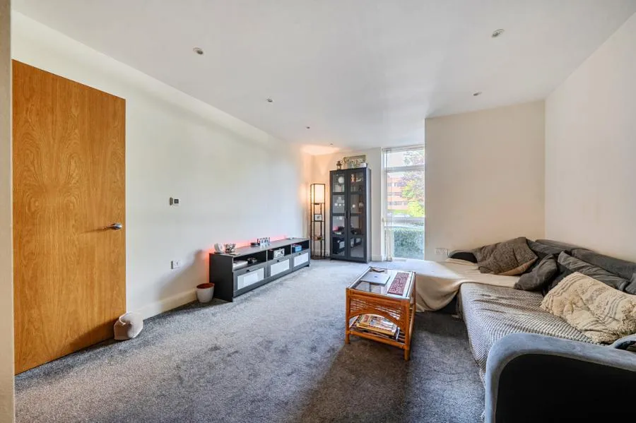 Kerr Place, Aylesbury, HP21, photo 9