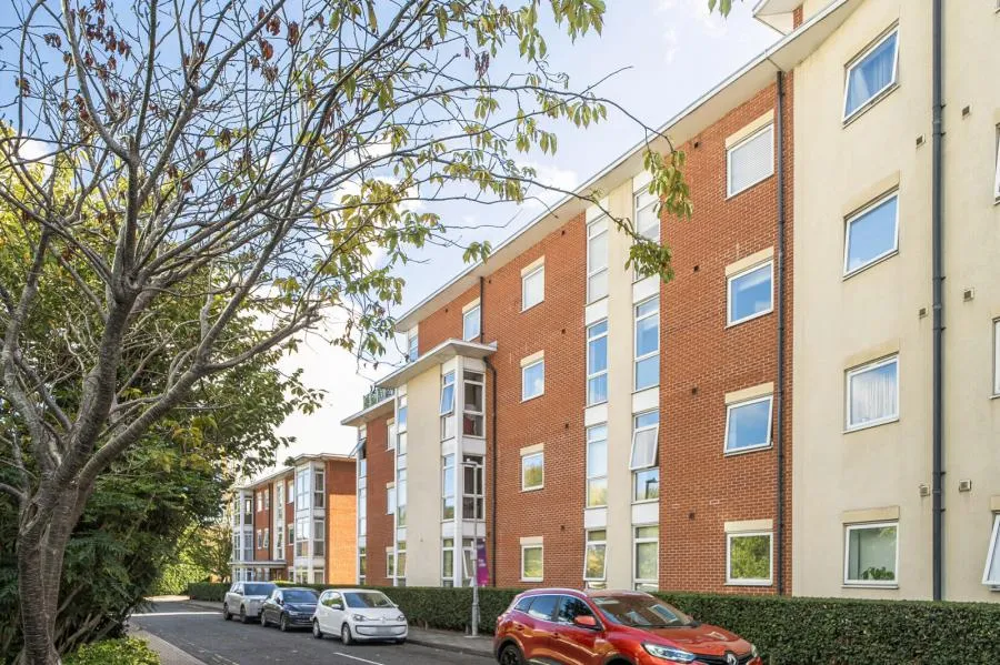 1 bed flat for sale, Kerr Place, Aylesbury, HP21