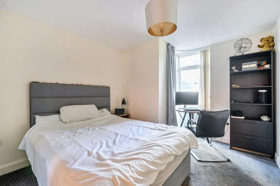 Kerr Place, Aylesbury, HP21, photo 12