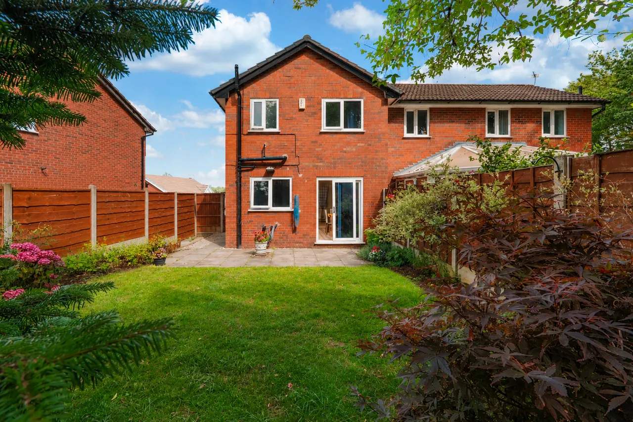 Landore Close, Radcliffe, Manchester, M26 2TB, photo 12